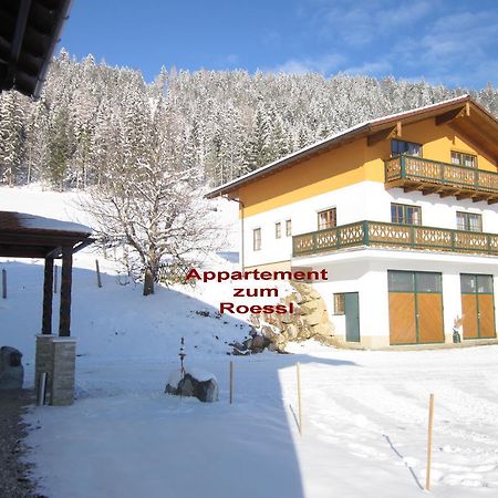 Appartement Zum Roessl Ramsau am Dachstein Ruang foto