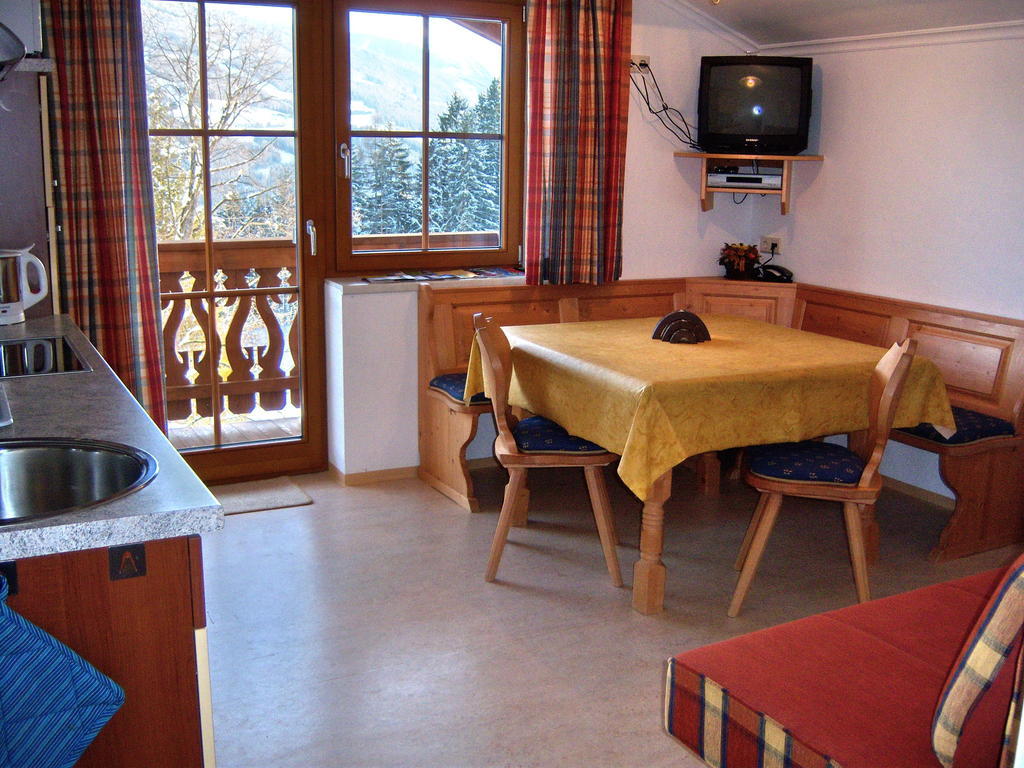 Appartement Zum Roessl Ramsau am Dachstein Ruang foto